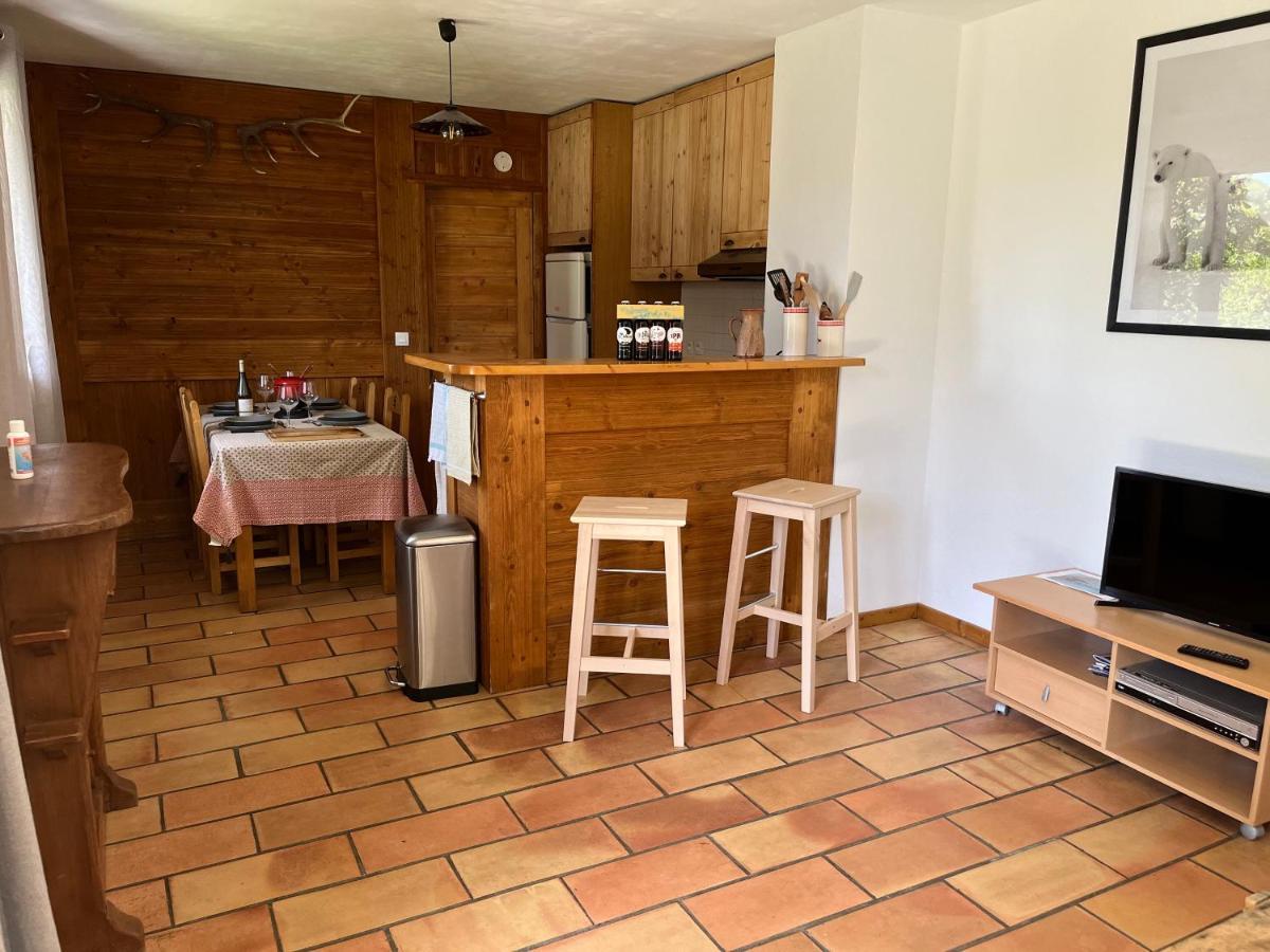 Appartement Rez De Jardin, 2 Chambres/ 4 Personnes, Garage. Briançon Buitenkant foto